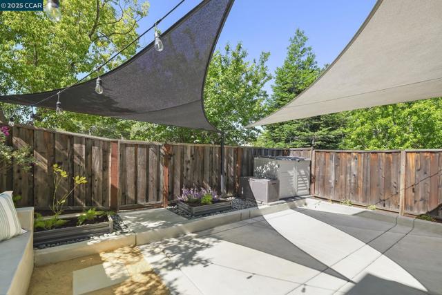2510 Tea Tree Ct, Martinez CA: https://media.crmls.org/mediaz/431a52a4-9155-47f8-a247-906cec28785e.jpg