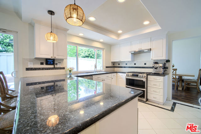52 Carriage Hill Lane, Laguna Hills CA: https://media.crmls.org/mediaz/431a9897-448f-4e6c-b807-fa5452465e44.jpg