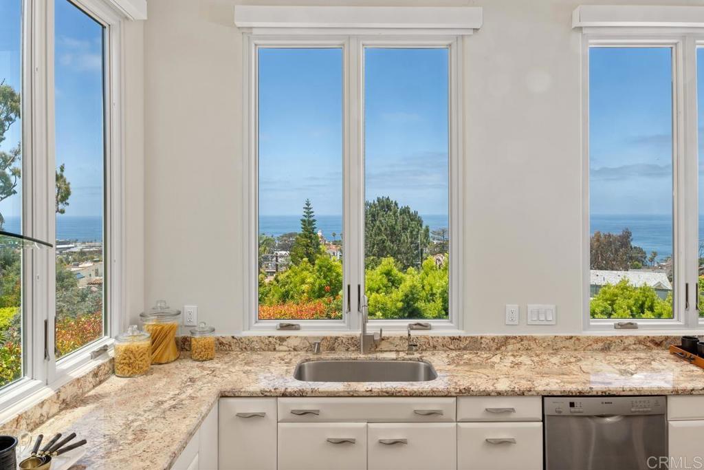 1420 La Jolla Knoll - photo 12