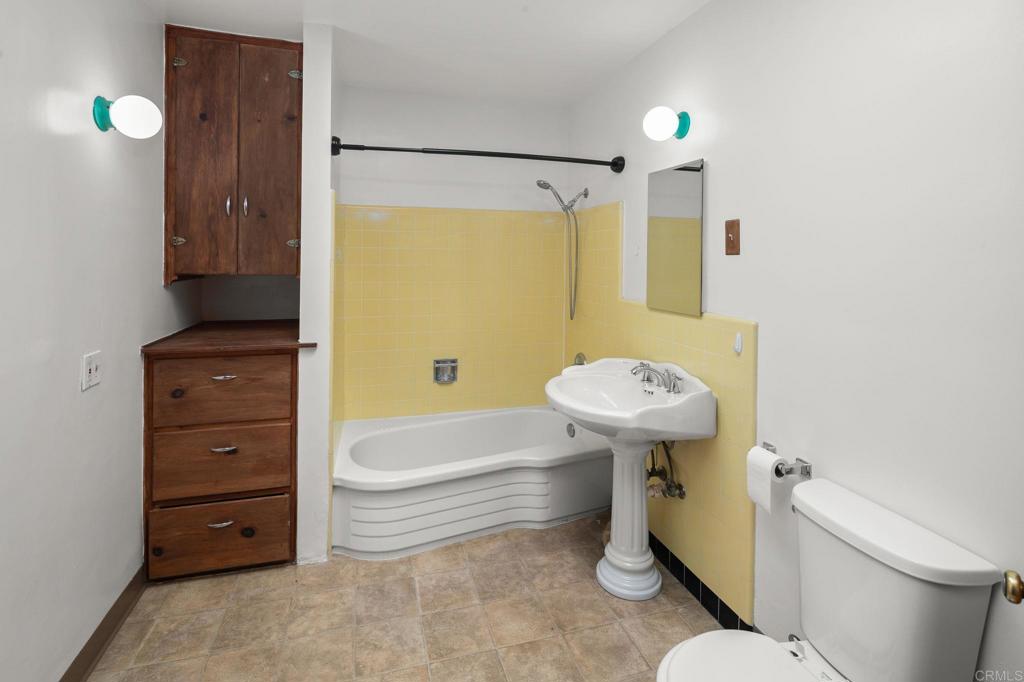 14038 San Pasqual Valley Road - photo 19