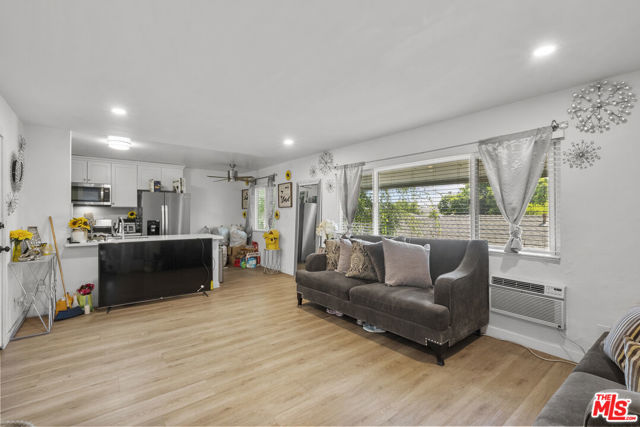 12001 Valerio Street photo 7