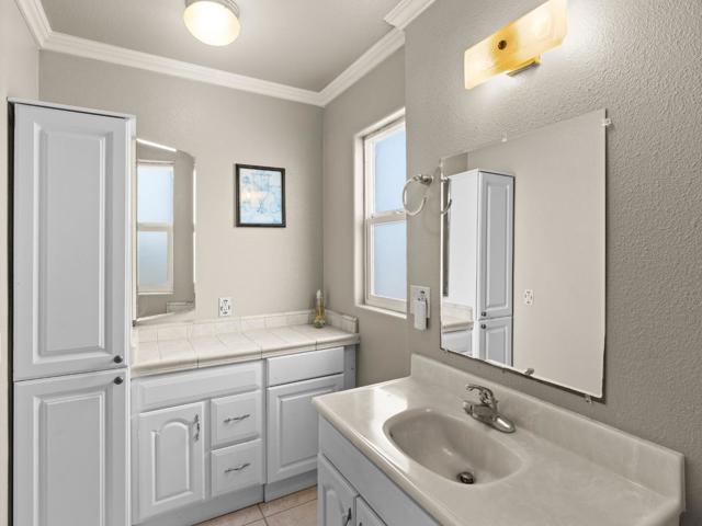 18625 Northridge Drive, Salinas CA: https://media.crmls.org/mediaz/431ce6be-6e50-4fb7-baa7-3efe953a7b2a.jpg