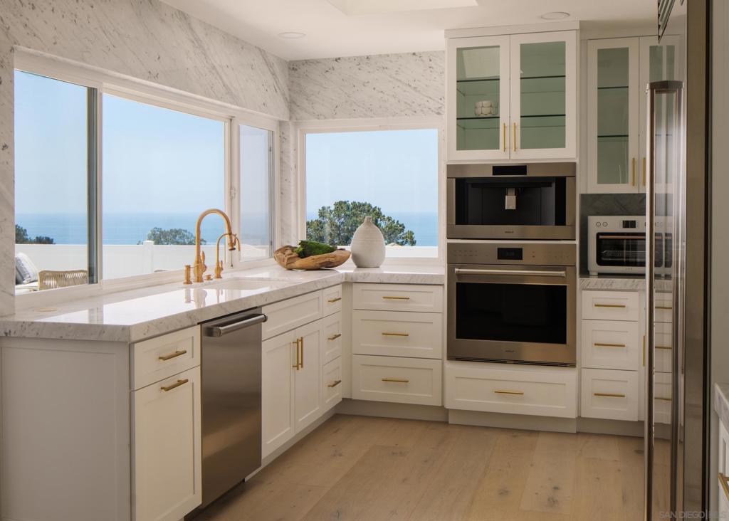 2206 Place Monaco - photo 10