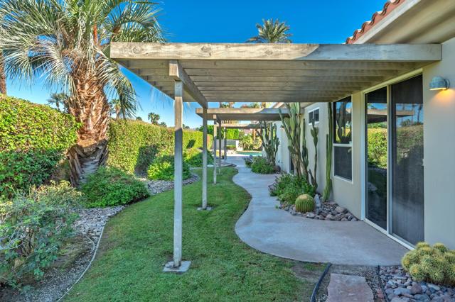 24 Via Elegante, Rancho Mirage, CA 92270