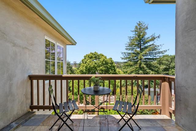 221 Sunset Terrace, Scotts Valley CA: https://media.crmls.org/mediaz/431d6d8b-f9ca-4b54-83d2-5026d1e17ea9.jpg
