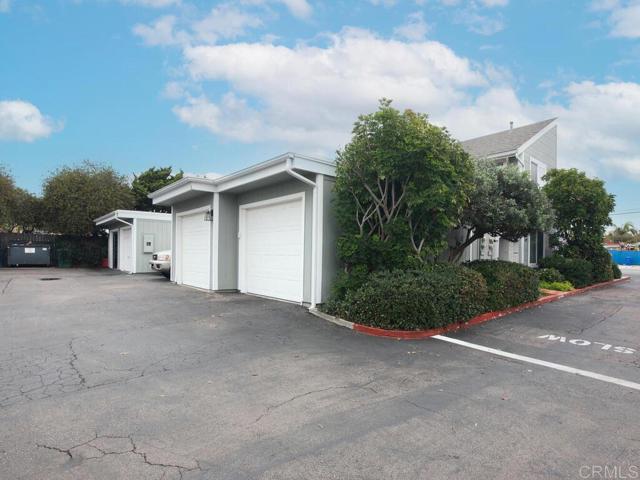 Detail Gallery Image 28 of 37 For 2525 Jefferson St #B,  Carlsbad,  CA 92008 - 2 Beds | 1/1 Baths