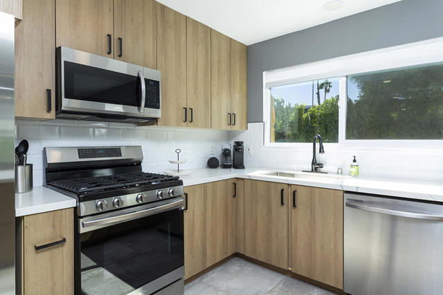 3095 N Chuperosa Road, Palm Springs CA: https://media.crmls.org/mediaz/431dfd91-5e27-4555-a199-6f591841ac64.jpg