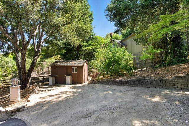 11510 Summit Wood Road, Los Altos Hills CA: https://media.crmls.org/mediaz/431e8e2b-72a3-4cda-abfd-aa6bfb05466d.jpg