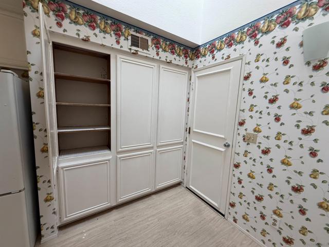7551 Rainswept Ln, San Diego CA: https://media.crmls.org/mediaz/431eafbb-2576-4884-b04a-aa9d1c953968.jpg
