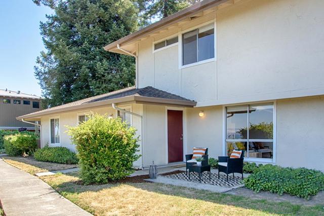 121 Palo Verde Terrace, Santa Cruz CA: https://media.crmls.org/mediaz/431f8988-19c3-4975-8846-ea1c9309bfeb.jpg