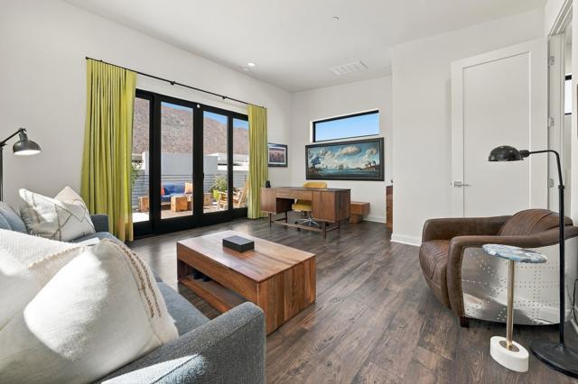 160 Obsidian Loop N, Palm Springs, CA 92264