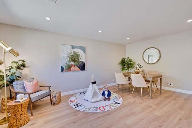 898 La Plata Plaza, Campbell CA: https://media.crmls.org/mediaz/431fbd6d-5bc2-4d42-af12-2fc9024c9157.jpg