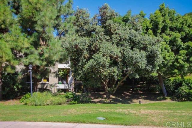 Detail Gallery Image 15 of 15 For 1040 Genter St #205,  La Jolla,  CA 92037 - 3 Beds | 2/1 Baths