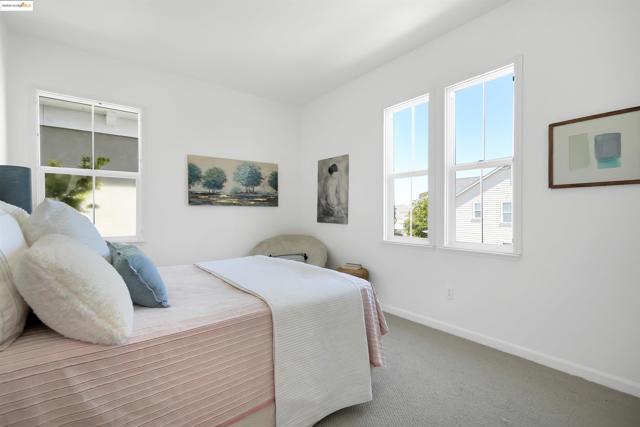 1165 Cottage Ln, Hercules CA: https://media.crmls.org/mediaz/432050c9-d881-4148-bbaf-5922eb3b82be.jpg