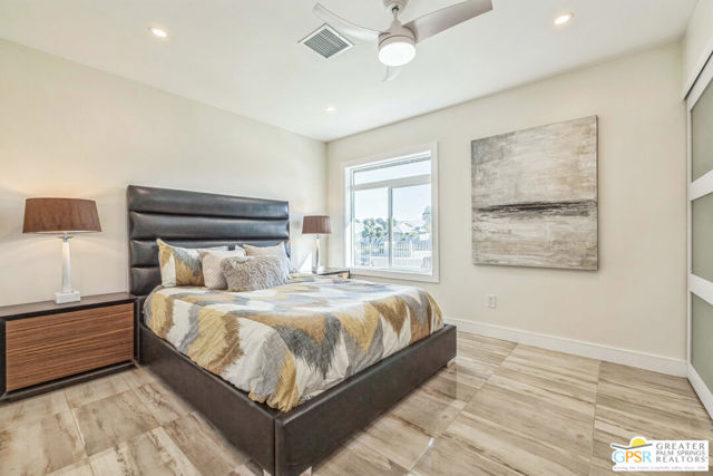 372 E Molino Road, Palm Springs CA: https://media.crmls.org/mediaz/43205a70-2ad4-4895-afc2-4d42cbed21b2.jpg