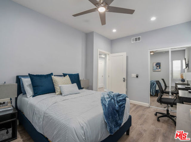 3216 W 30th Street, Los Angeles CA: https://media.crmls.org/mediaz/43207d45-69c1-4d36-a331-c2a263d47adf.jpg