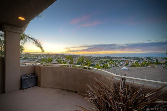 3728 Curtis St, San Diego, California 92106, 5 Bedrooms Bedrooms, ,3 BathroomsBathrooms,Single Family Residence,For Sale,Curtis St,250029170SD
