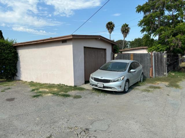 2458 Central Avenue, Spring Valley, California 91977, ,Residential Income,For Sale,Central Avenue,PTP2404193