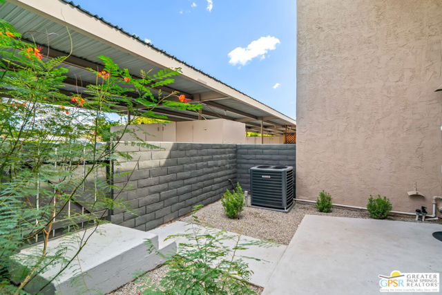 2260 N Indian Canyon Drive #A, Palm Springs, CA 92262