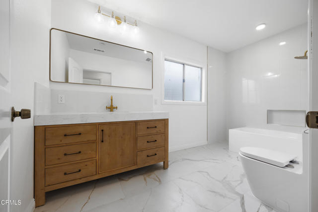 Detail Gallery Image 18 of 40 For 3609 4th Ave, Los Angeles,  CA 90018 - 2 Beds | 2 Baths