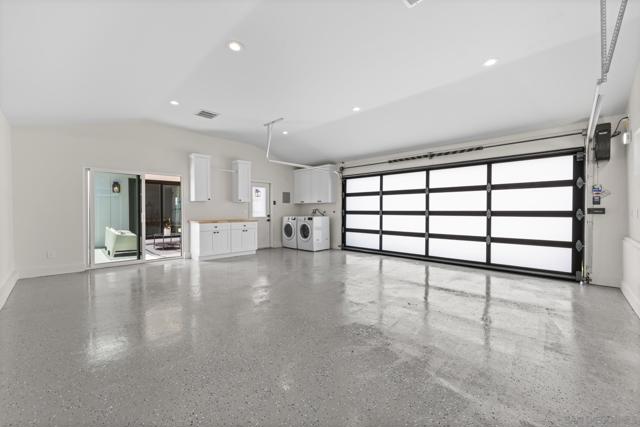 5632 Ladybird Lane, La Jolla CA: https://media.crmls.org/mediaz/43221874-b765-4d85-96a2-d9cc5bfa1f79.jpg