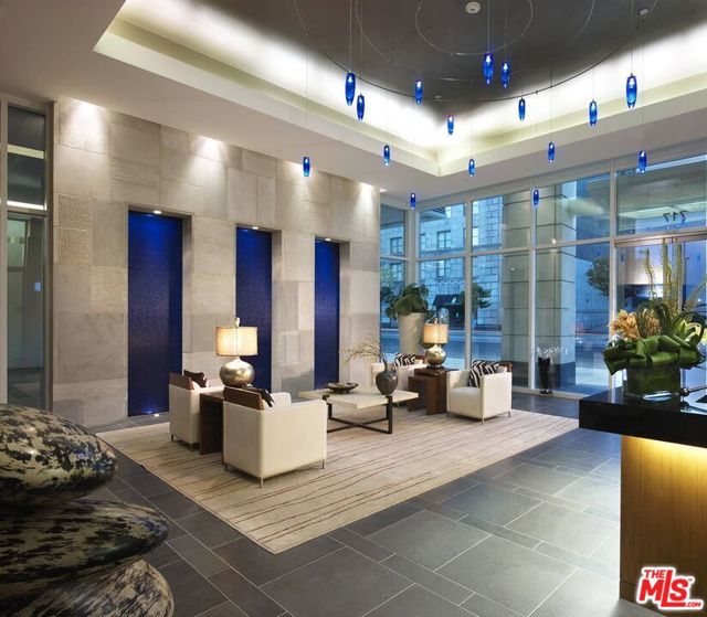 717 W Olympic Boulevard, Los Angeles CA: https://media.crmls.org/mediaz/432260ad-196d-4b56-867d-54977567fd9f.jpg
