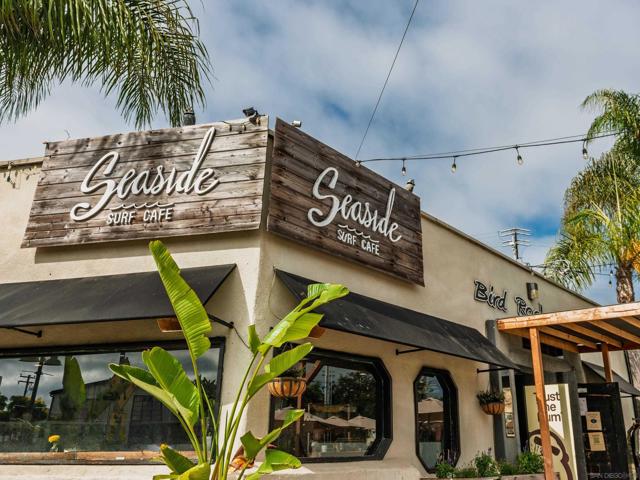 1041 Van Nuys St, San Diego CA: https://media.crmls.org/mediaz/4322caf2-cc5c-466a-8cbb-595cec6422e1.jpg