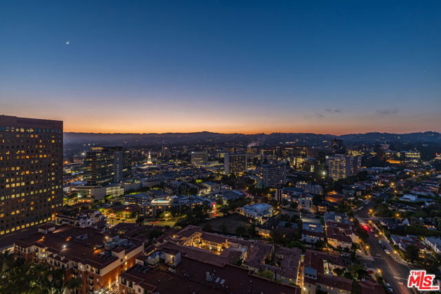 10800 Wilshire Boulevard, Los Angeles CA: https://media.crmls.org/mediaz/43234c95-8005-4200-9109-e726486ad41b.jpg