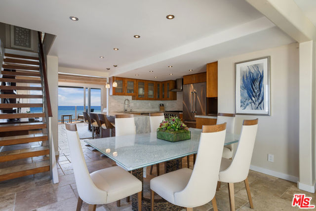 11770 Pacific Coast Highway, Malibu CA: https://media.crmls.org/mediaz/43241221-8a6f-42f5-ac26-c41d4d9da9bd.jpg