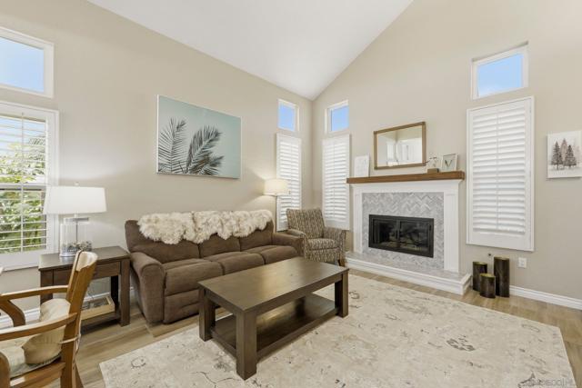 Image 4 of 51 For 11767 Scripps Cape Vista Point