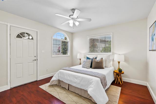 Image 17 of 27 For 24540 Margaret Dr