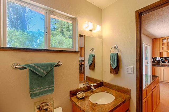 41 Grandview Avenue, Felton CA: https://media.crmls.org/mediaz/43255571-4aee-45ca-ab04-9077f0bb59c5.jpg