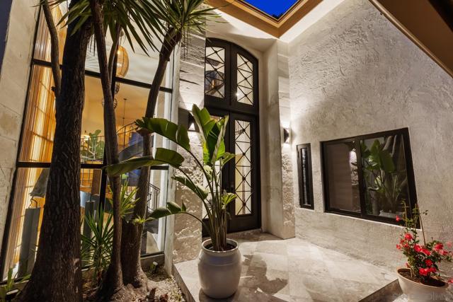 6675 Caminito Lindrick, La Jolla CA: https://media.crmls.org/mediaz/432591f2-a0a0-421f-a29d-2a7571af0014.jpg