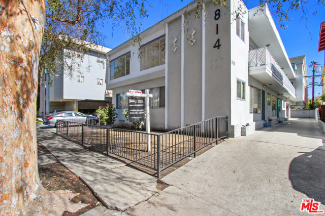 814 S Holt Ave, Los Angeles, CA 90035