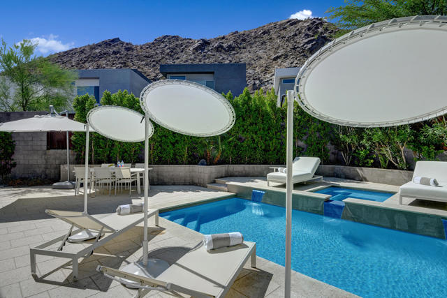 329 Goleta Way, Palm Springs CA: https://media.crmls.org/mediaz/4326b65c-5c2b-4aaf-a477-8e386d725366.jpg