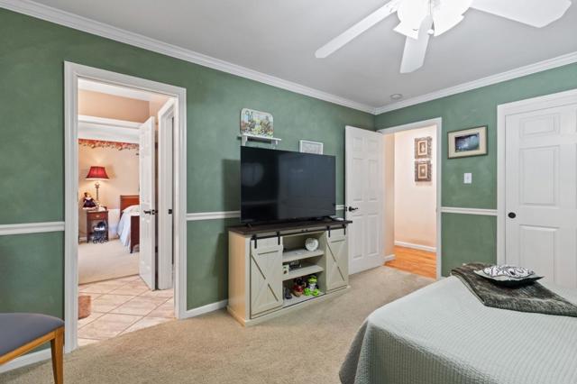 3155 Brittan Avenue, San Carlos CA: https://media.crmls.org/mediaz/4327070c-eebc-41f5-aa37-bb79c9e00049.jpg