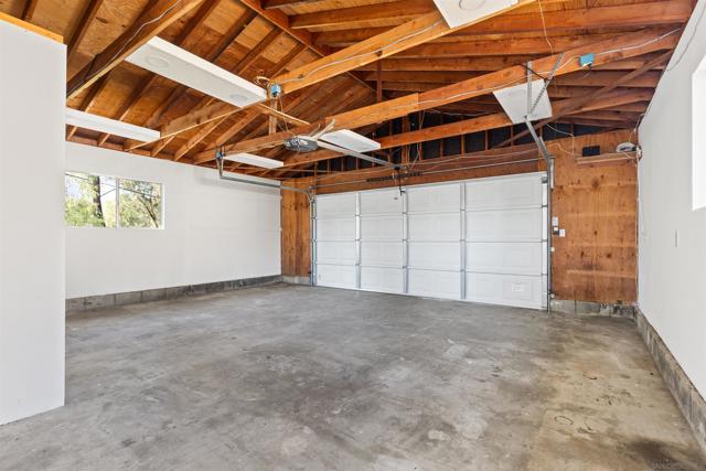 25311 Jesmond Dene Road, Escondido CA: https://media.crmls.org/mediaz/432718e5-65b2-4fe9-aceb-3873b606d75c.jpg