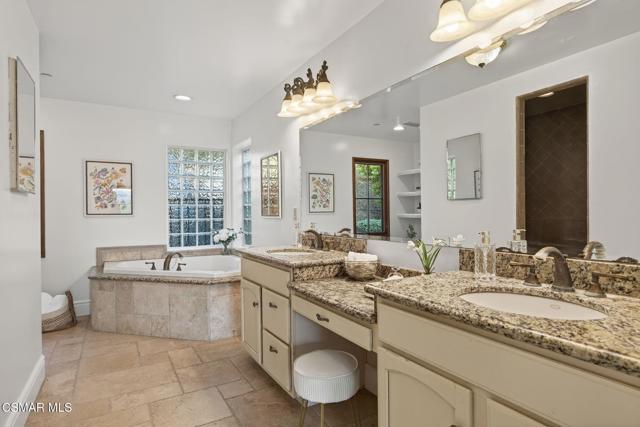 1560 Goodenough Road, Fillmore CA: https://media.crmls.org/mediaz/43271bf2-b310-4997-a940-158bab10bf7a.jpg