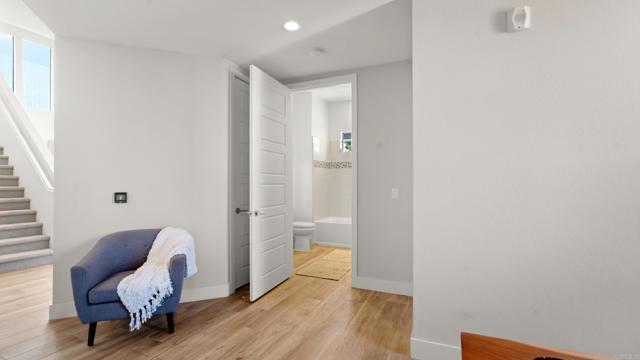 8536 Aspect Drive, San Diego CA: https://media.crmls.org/mediaz/4327ead7-1527-406f-89f3-da848bdd5844.jpg