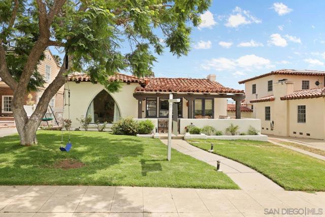 3322 Dumas St, San Diego CA: https://media.crmls.org/mediaz/43286282-0676-4fec-a390-e06dfe44eaaf.jpg