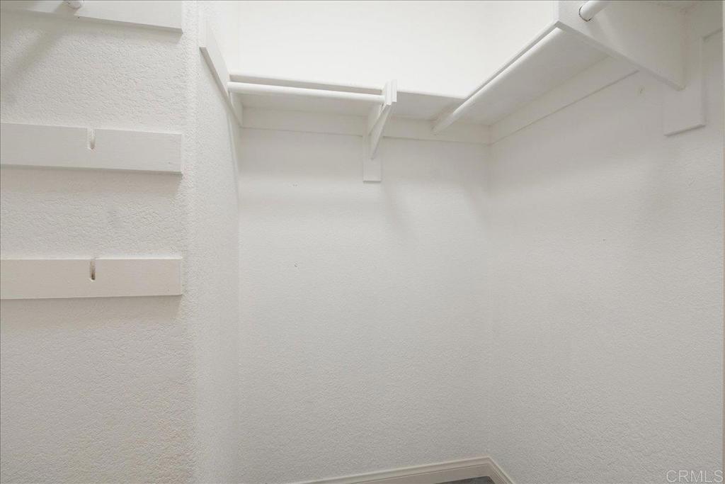 https://media.crmls.org/mediaz/432af0dc-4ce2-4246-b6a4-e9c42447365e.jpg?preset=X-Large