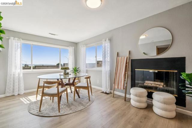 Image 10 of 37 For 1516 Merced St