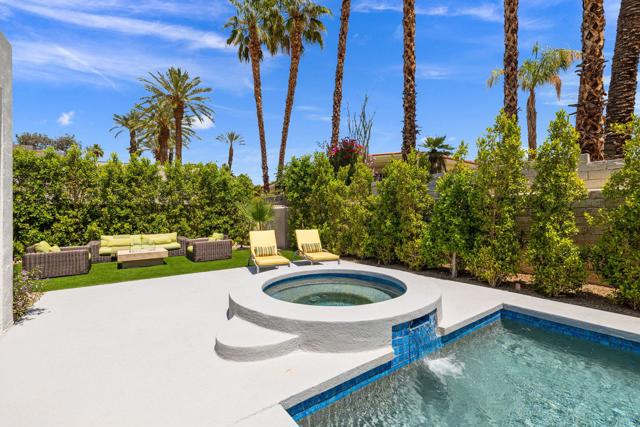 49 Mission Palms E Drive, Rancho Mirage CA: https://media.crmls.org/mediaz/432b411f-a37a-42ed-a740-3646fb4c7f49.jpg