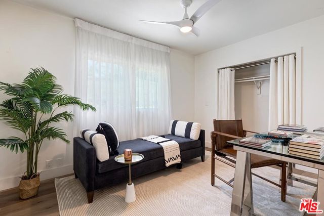 4417 Campbell Drive, Los Angeles CA: https://media.crmls.org/mediaz/432b5675-bb05-4757-8c68-5e1d0b052a07.jpg
