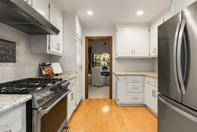 Detail Gallery Image 11 of 27 For 23 Hidden Valley Rd, Monrovia,  CA 91016 - 3 Beds | 2/1 Baths