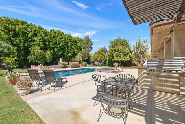 72056 Palm Haven Drive, Rancho Mirage CA: https://media.crmls.org/mediaz/432ca301-ca6e-4265-b7d4-24e8b489ef1c.jpg