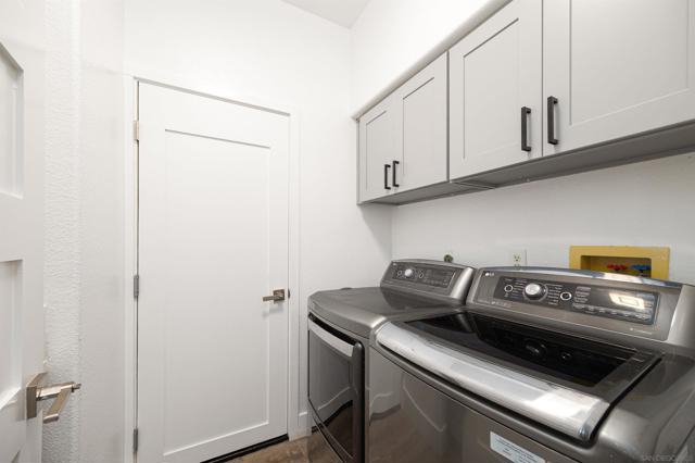 2318 Via Villegas, Carlsbad CA: https://media.crmls.org/mediaz/432dee4d-8a5e-49c3-b420-e55c12192119.jpg