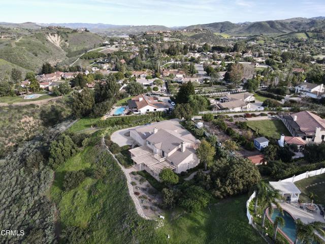 Detail Gallery Image 4 of 30 For 12387 Ridge Dr, Santa Rosa,  CA 93012 - 3 Beds | 4 Baths