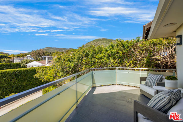 31558 Victoria Point Road, Malibu, California 90265, 4 Bedrooms Bedrooms, ,4 BathroomsBathrooms,Single Family Residence,For Sale,Victoria Point,24414895