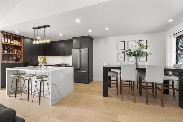 2146 Foster St, Oceanside CA: https://media.crmls.org/mediaz/432f7917-aea6-410a-a6e5-6aebdc43cdad.jpg
